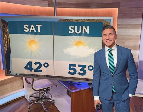 NYC weatherman Erick Adame fired after webcam nudes sent to。